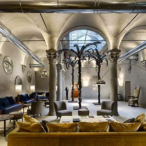 Otel Garibaldi Blu
